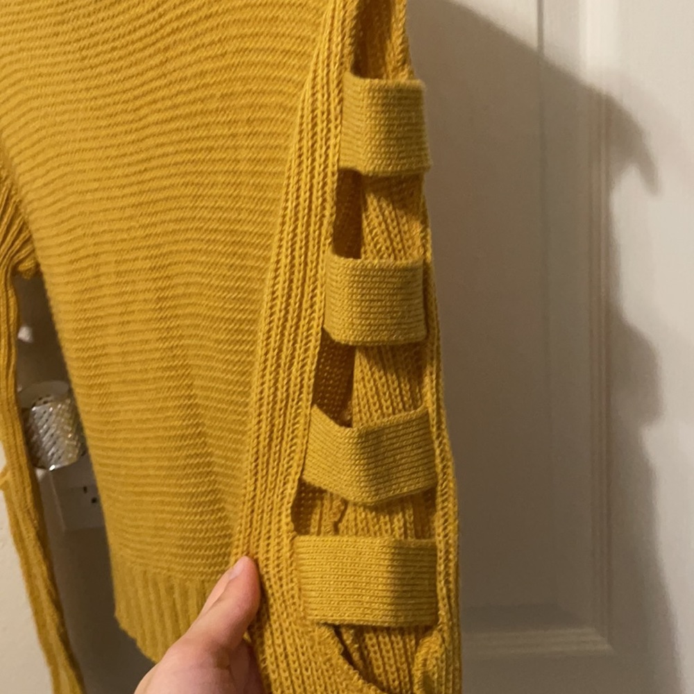 Serendipity mustard cropped sweater - Picture 3 of 3